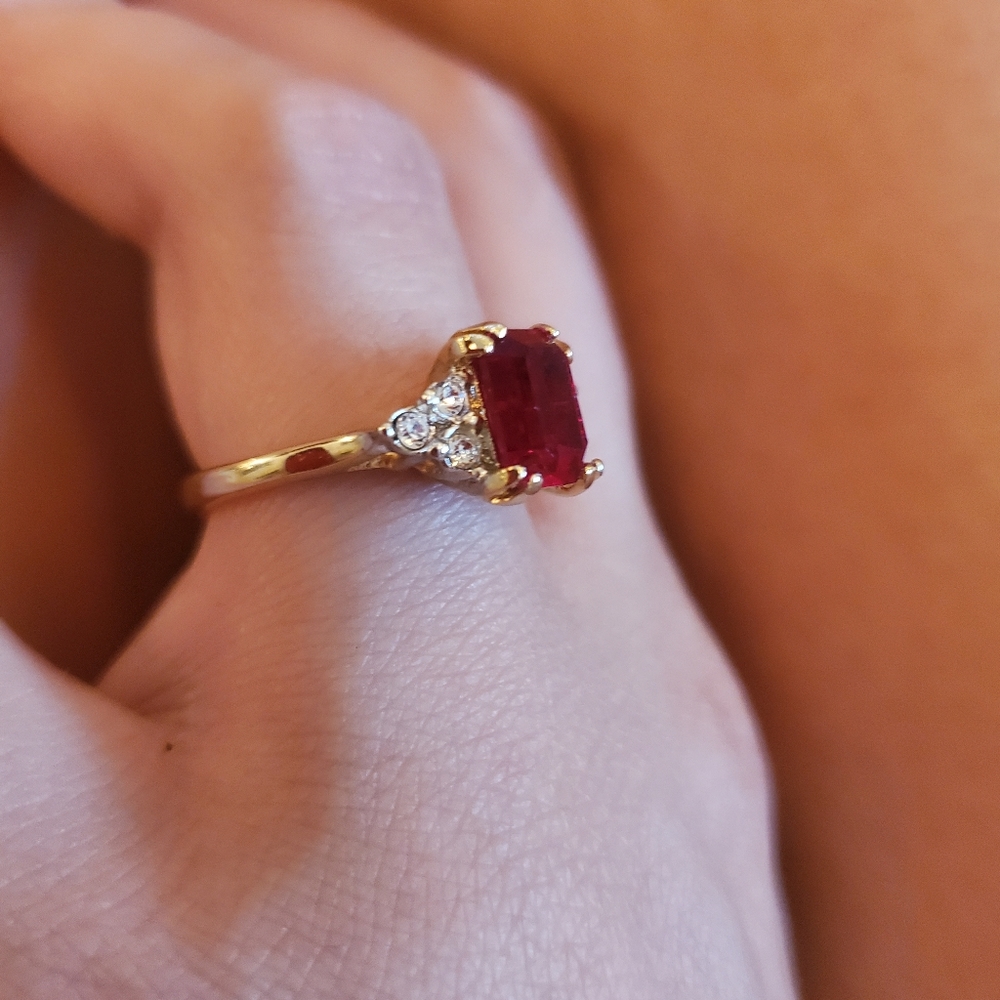 Garnet ring - Picture 2 of 8